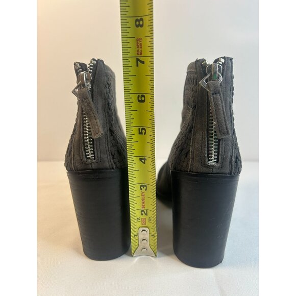 Steve Madden Block Heel Faux Suede Size 7.5M Grey Comfort Career Ankle Boots - Picture 15 of 15